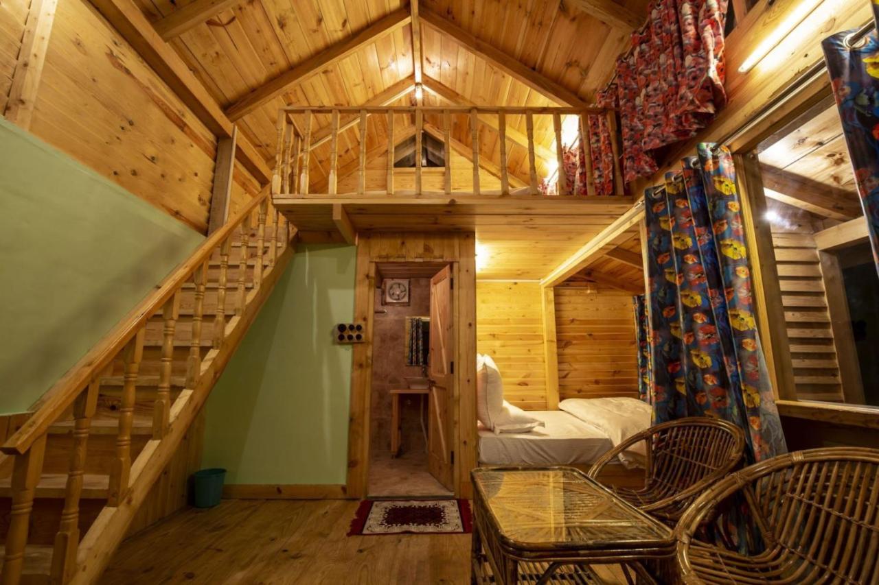 Mid Conifer Cottage Dalhousie Exterior photo